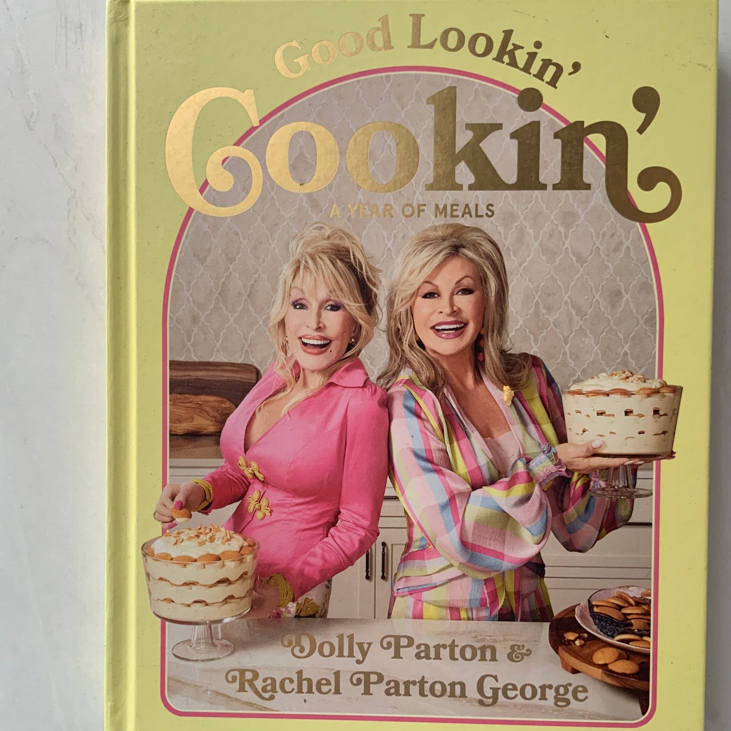 Good Lookin' Cookin' Dolly Cookbk